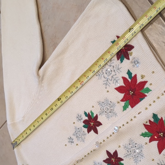 Crystal Kobe Vintage Poinsettia Snowflake Sweater Size XLarge - Picture 4 of 7